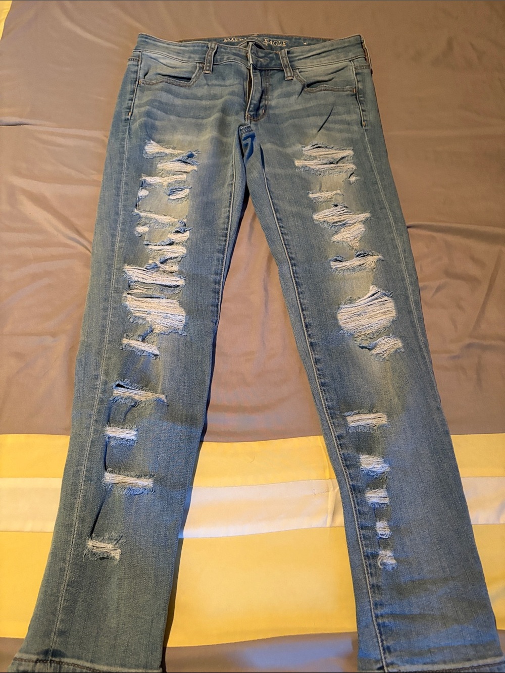 Women’s Light Blue Distressed Skinny Jeans